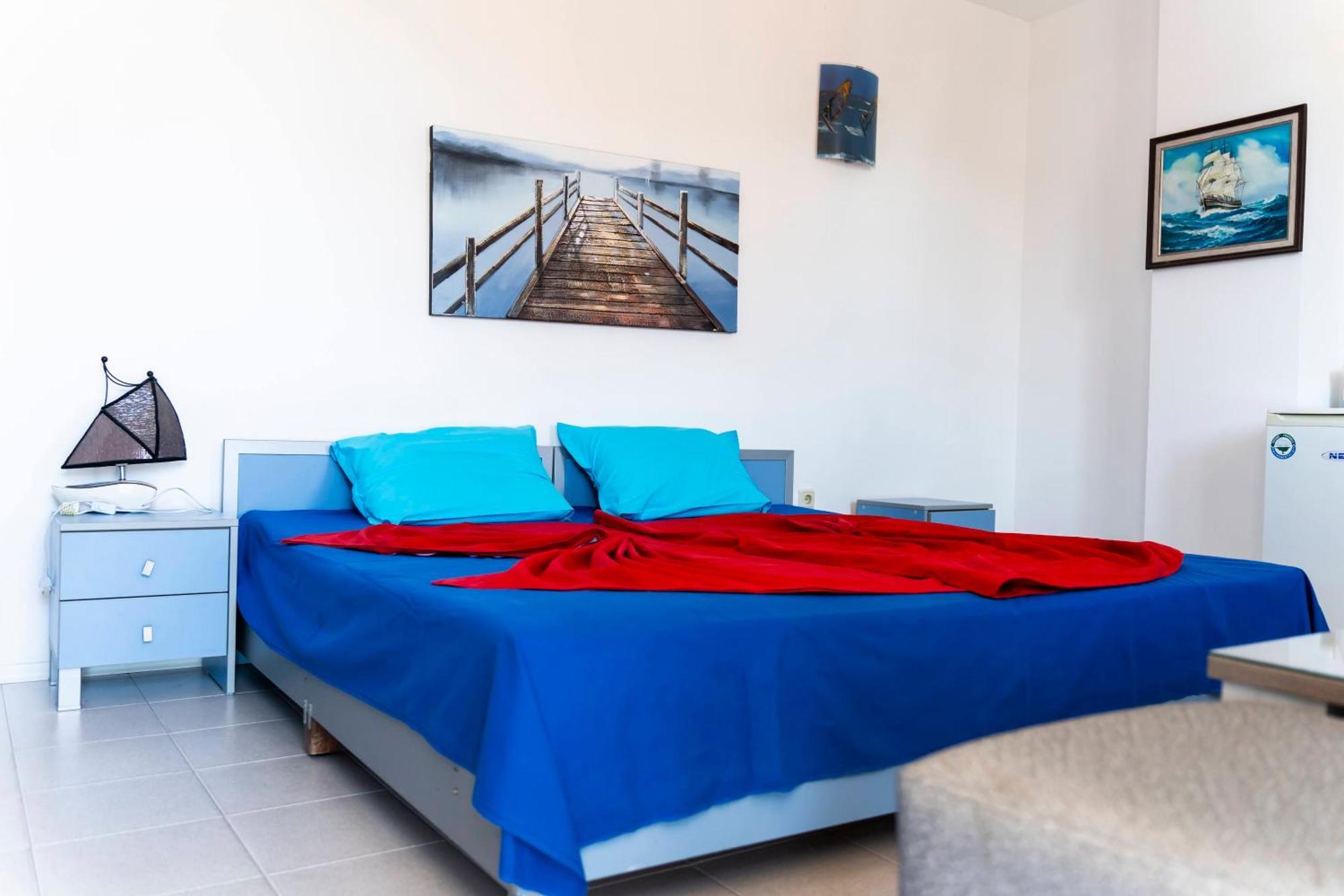 Family House Katerini Hotel เนเซบาร์ ภายนอก รูปภาพ